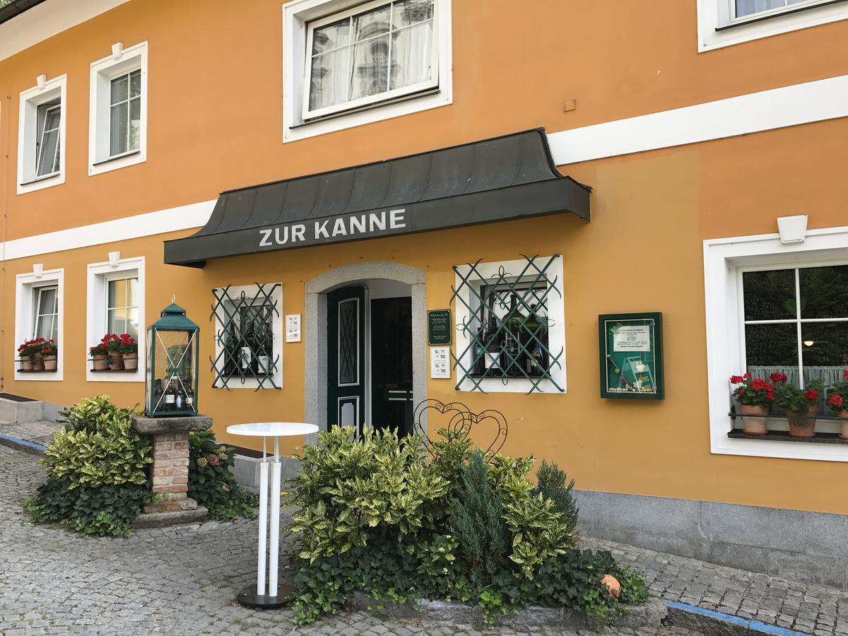 Gasthof "Zur Kanne" Markt Sankt Florian Bagian luar foto
