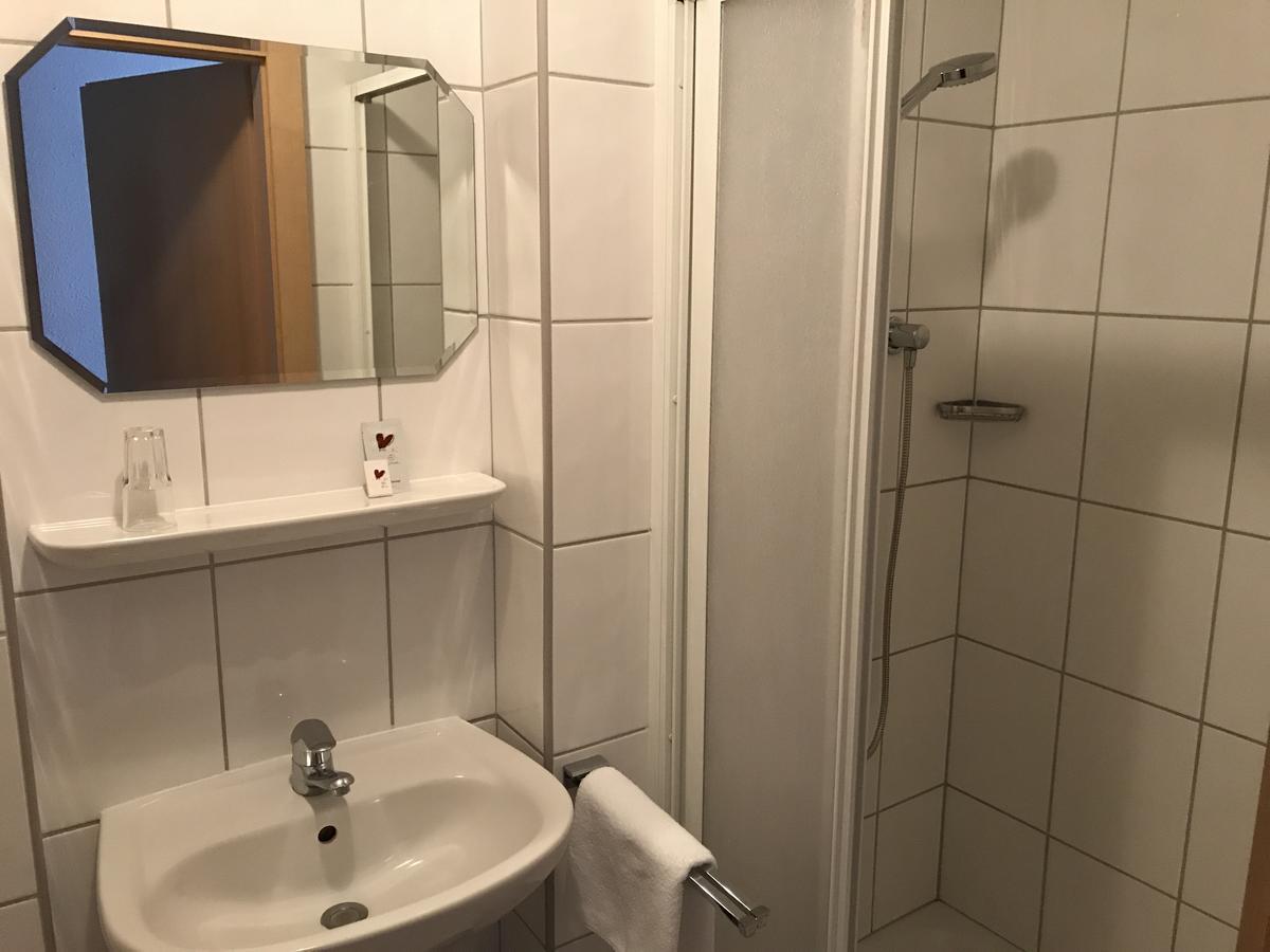 Gasthof "Zur Kanne" Markt Sankt Florian Bagian luar foto
